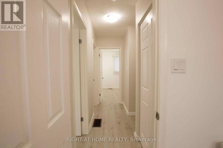 Property Photo:  333 Rexford Drive  ON L8W 1W2 