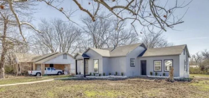 Property Photo:  908 W Washington Street  TX 75426 