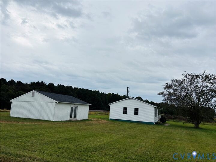 Property Photo: 21231 Patrick Henry Highway VA 23083