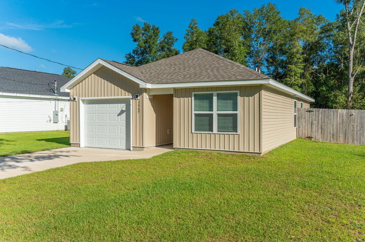Property Photo:  3869 Second Avenue  FL 32567 