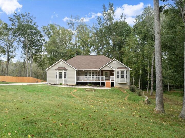Property Photo: 7435 Ivy Grove Street GA 30040