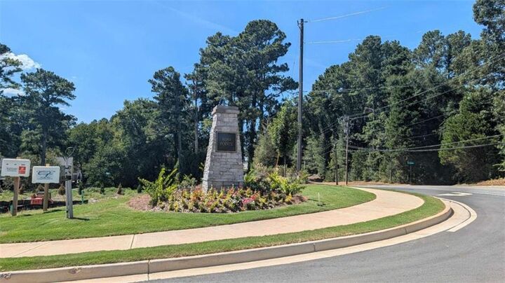 Property Photo: 3571 Saddleback Drive GA 30144