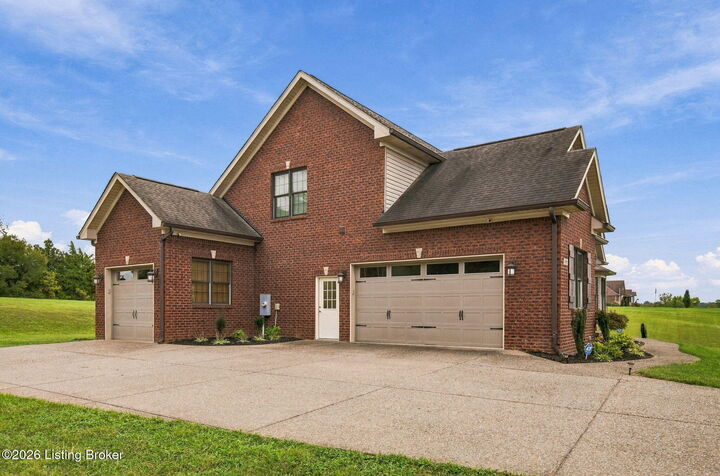 Property Photo:  9101 Hassy Way  KY 40299 