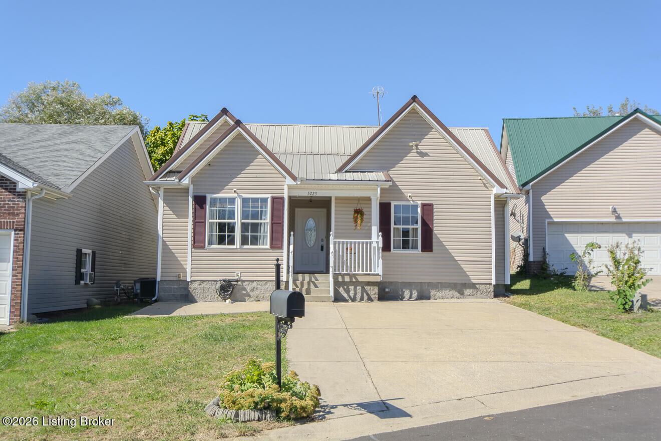 Property Photo: 5223 Cyprus Ct KY 40065