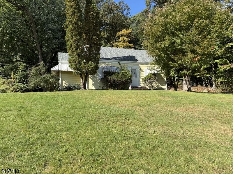Property Photo:  304 Goffle Rd  NJ 07506 