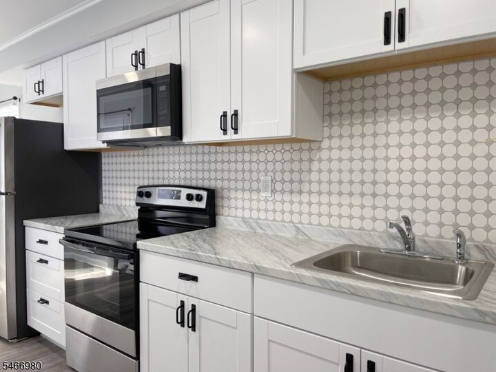 Property Photo:  59 Trinity St C  NJ 07860 
