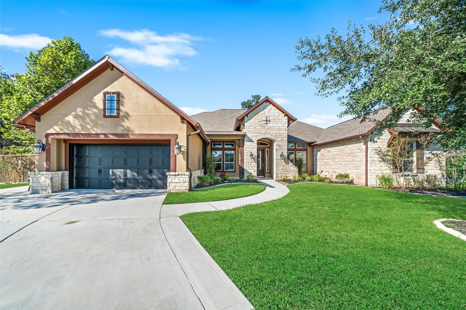 Property Photo:  12606 Whitney Court  TX 77354 