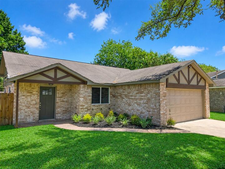 Property Photo: 3206 Keywood Lane TX 77449
