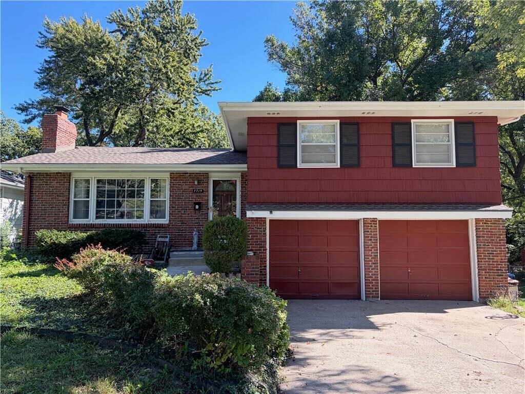 Property Photo: 7719 Howe Drive KS 66062