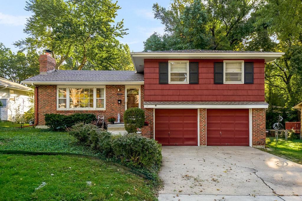 Property Photo:  7719 Howe Drive  KS 66062 