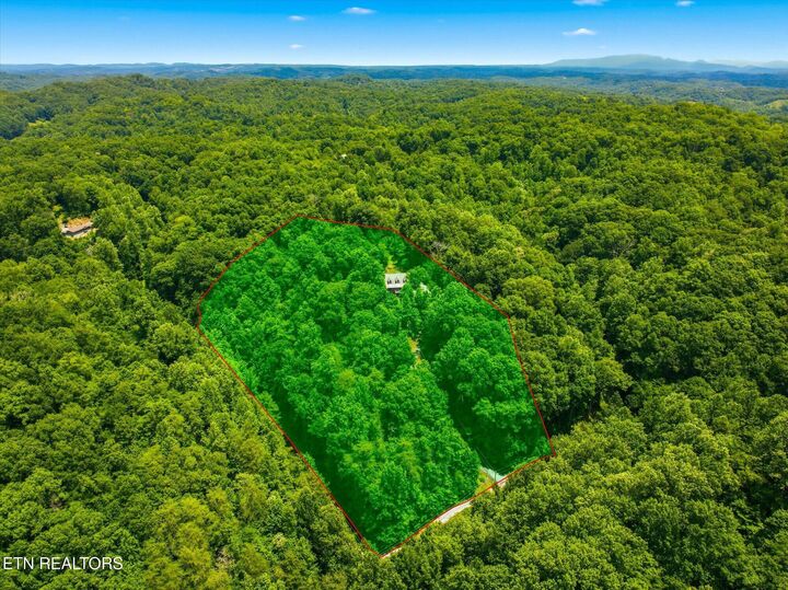 Property Photo:  1134 Deer Trail Way  TN 37865 