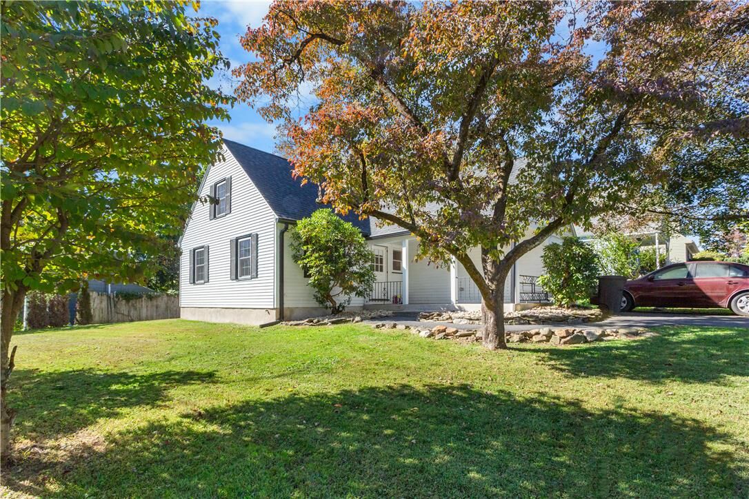 Property Photo:  968 Birch Road  PA 18055 