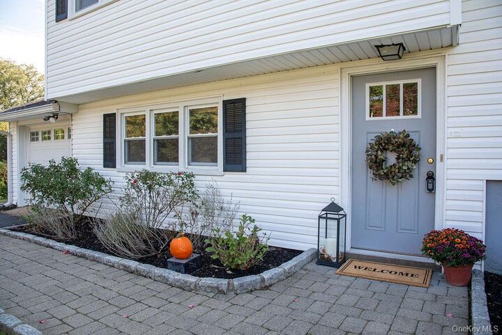 Property Photo:  4 Robin Street  NY 10965 