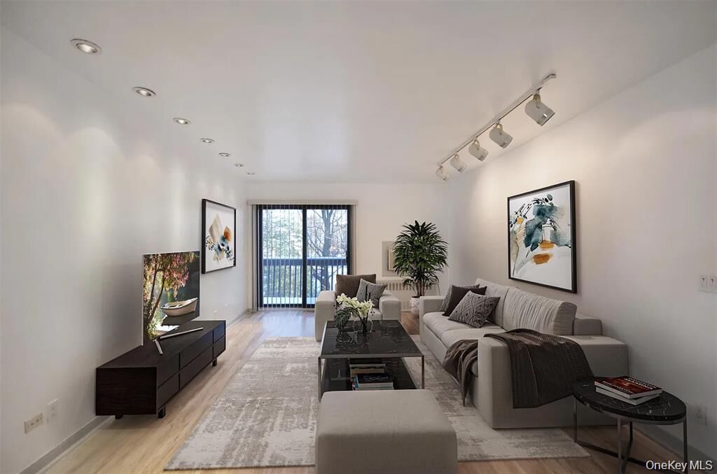 Property Photo:  70 West Street A10  NY 10528 