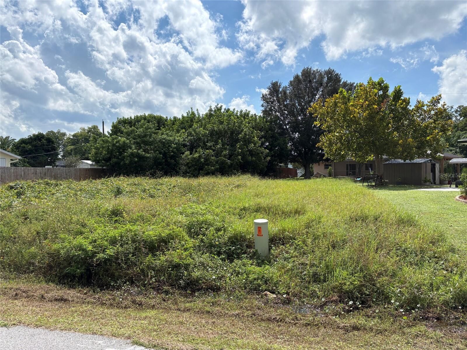 Property Photo: 567 Lakehurst Avenue NW FL 33952