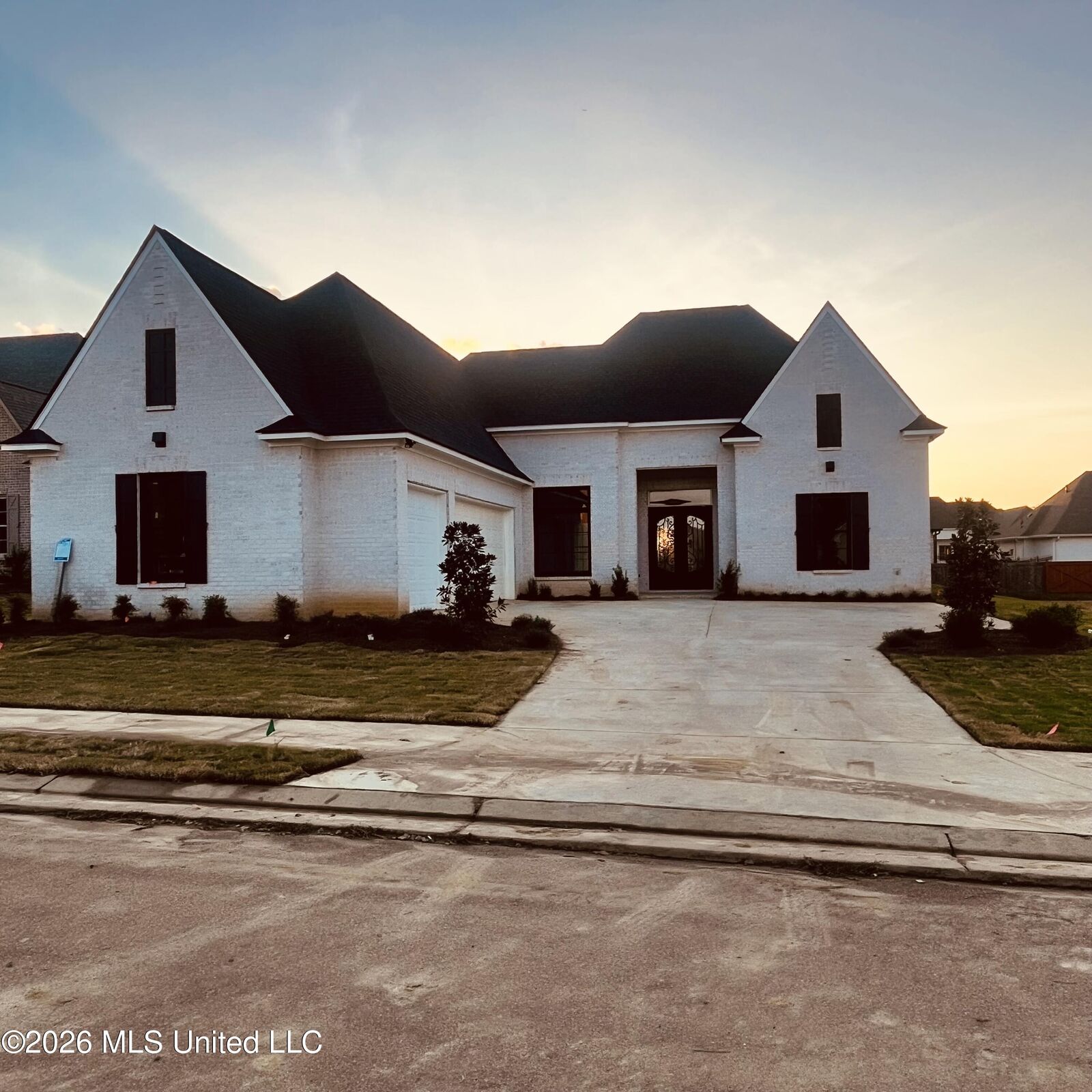 Property Photo:  109 Venice Circle  MS 39110 