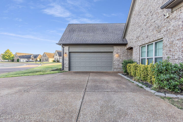 Property Photo: 2568 Summer Knoll Drive MS 38672