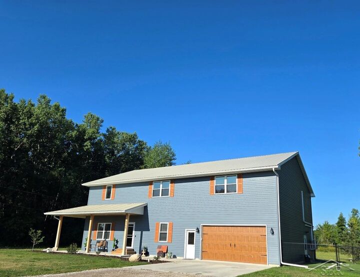 Property Photo: 6785 N Michigan Road MI 48604