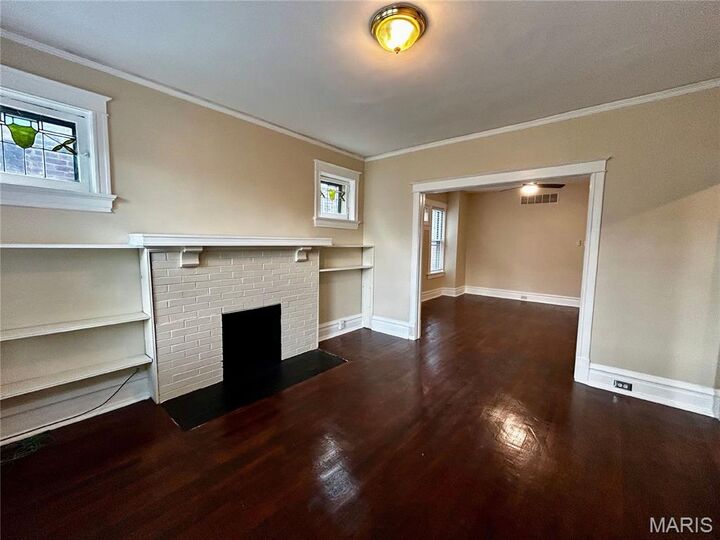 Property Photo: 6028 Pershing Avenue MO 63112
