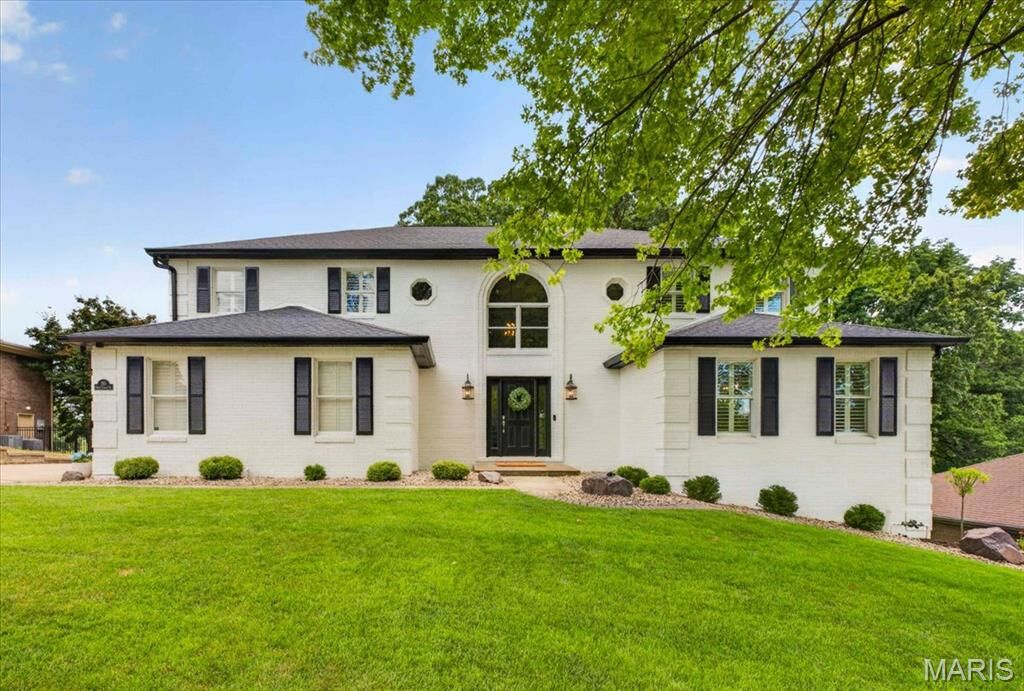 Property Photo: 210 S Fairway Drive IL 62223