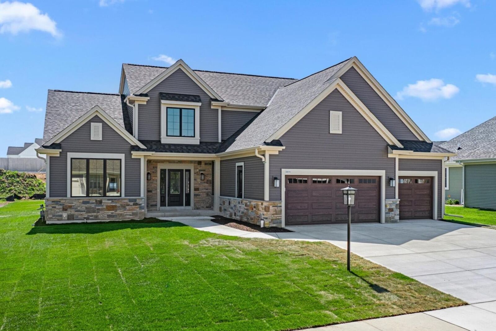 Property Photo: 3809 White Oak Way WI 53188