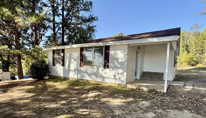 Property Photo:  218 Hancock Rd  TN 38063 