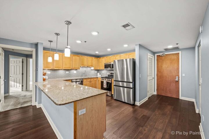 Property Photo:  865 E 22nd Street 208  IL 60148 