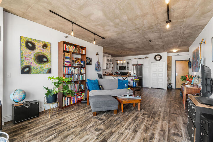 Property Photo:  1845 S Michigan Avenue 1709  IL 60616 