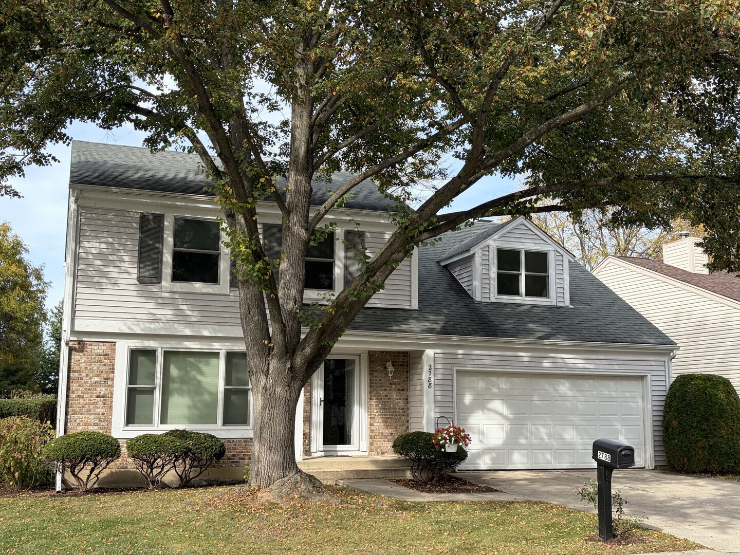 Property Photo:  2788 Garden Drive  IL 60532 