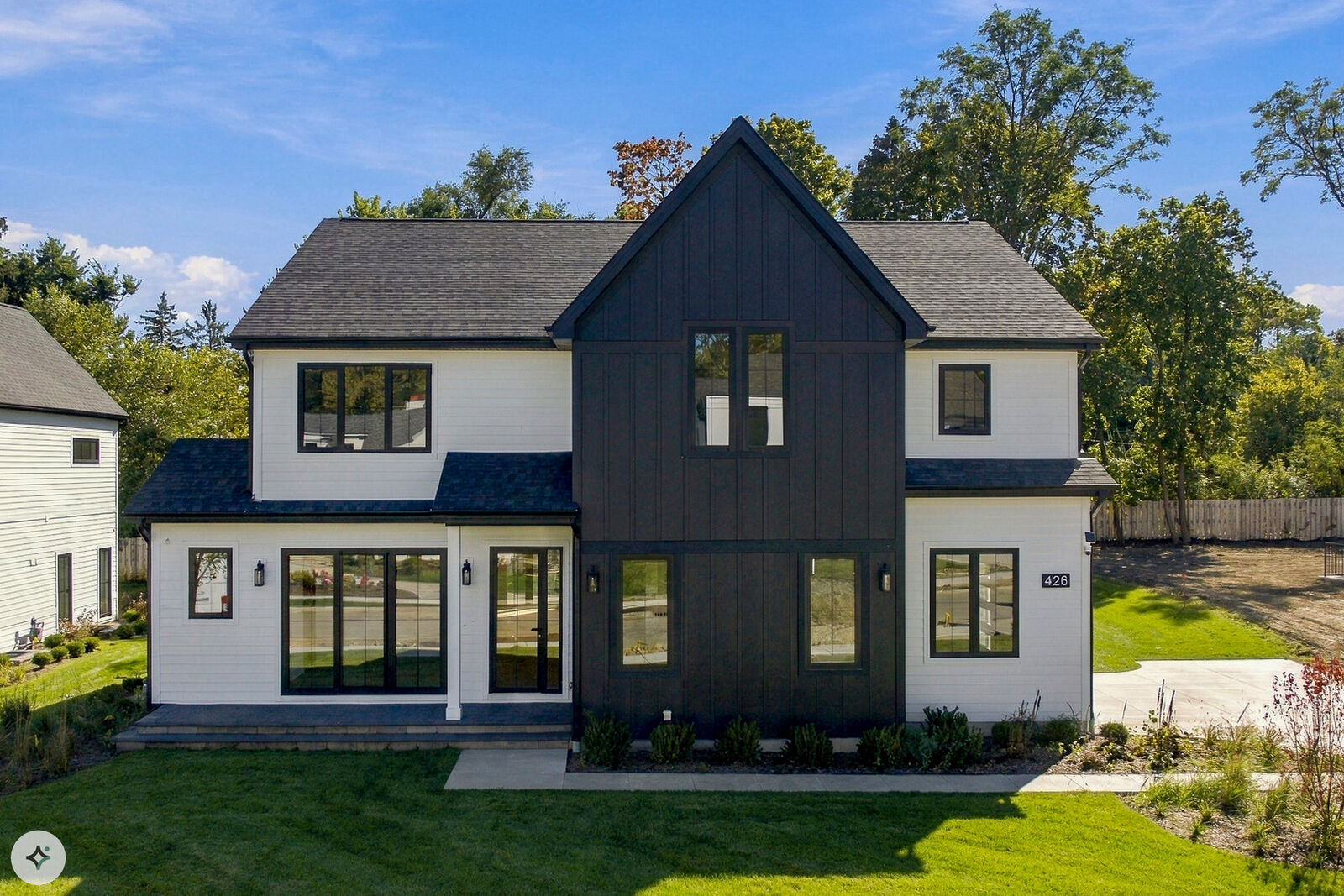 Property Photo:  426 Forest Edge Drive  IL 60022 