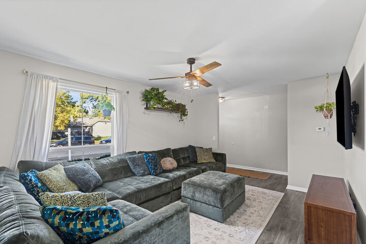 Property Photo:  130 Tealwood Road  IL 60538 