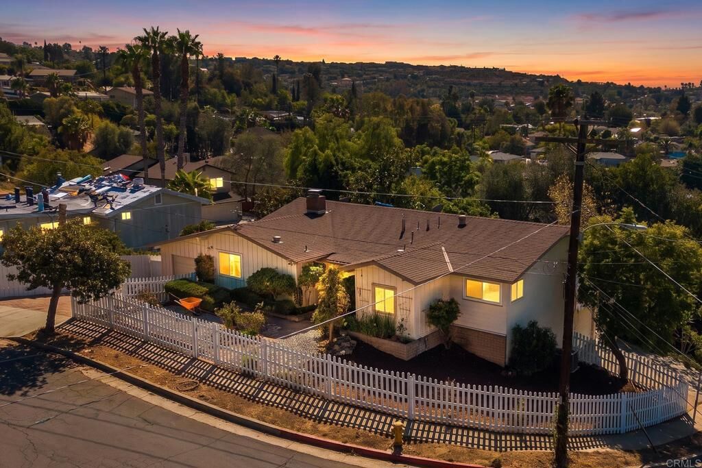 Property Photo:  7970 Lemon Cir  CA 91941 