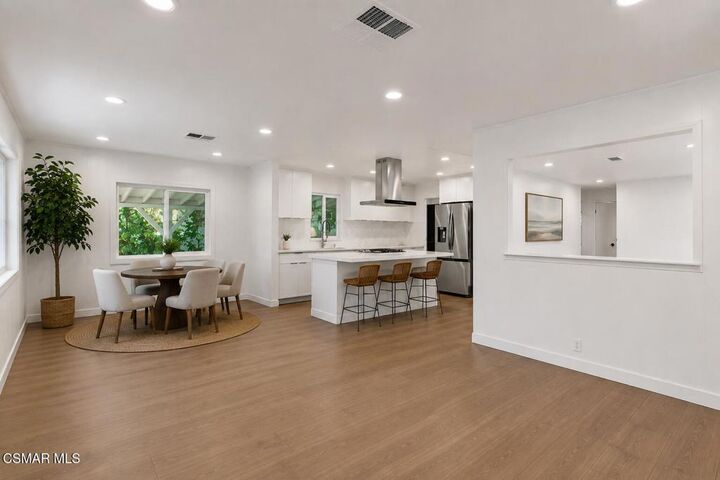 Property Photo: 76 Little John Lane CA 91361
