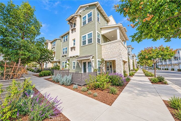 Property Photo:  5690 Surfrider Way 105  CA 93117 
