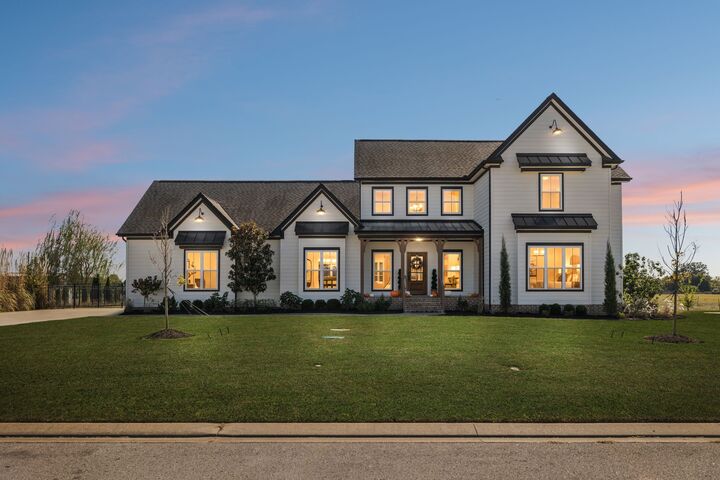 Property Photo: 419 Old Orchard Dr TN 37085