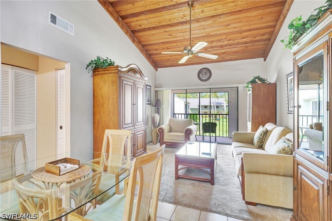 Property Photo:  2972 Kings Lake Boulevard 2972  FL 34112 