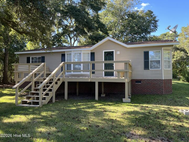 Property Photo:  720 Bay Harbor Drive  NC 28443 