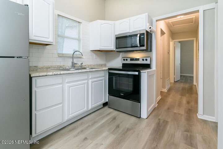 Property Photo: 406 Phelps Street FL 32206