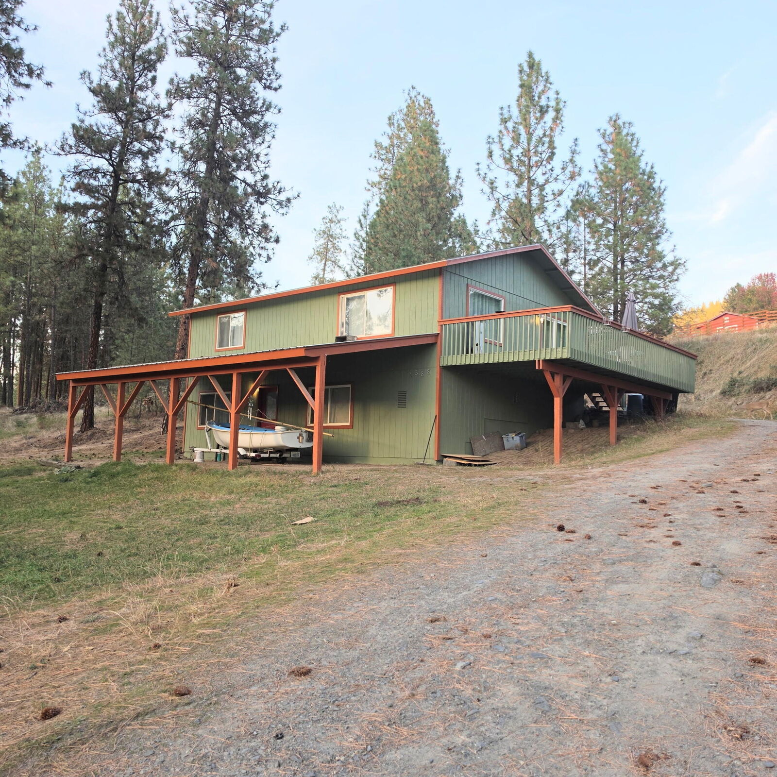 Property Photo: 1388 W Old Kettle Rd WA 99141