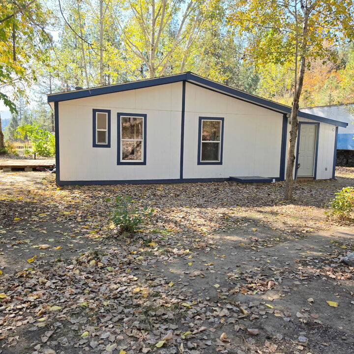 Property Photo: 4 Shanarras Ln WA 99141
