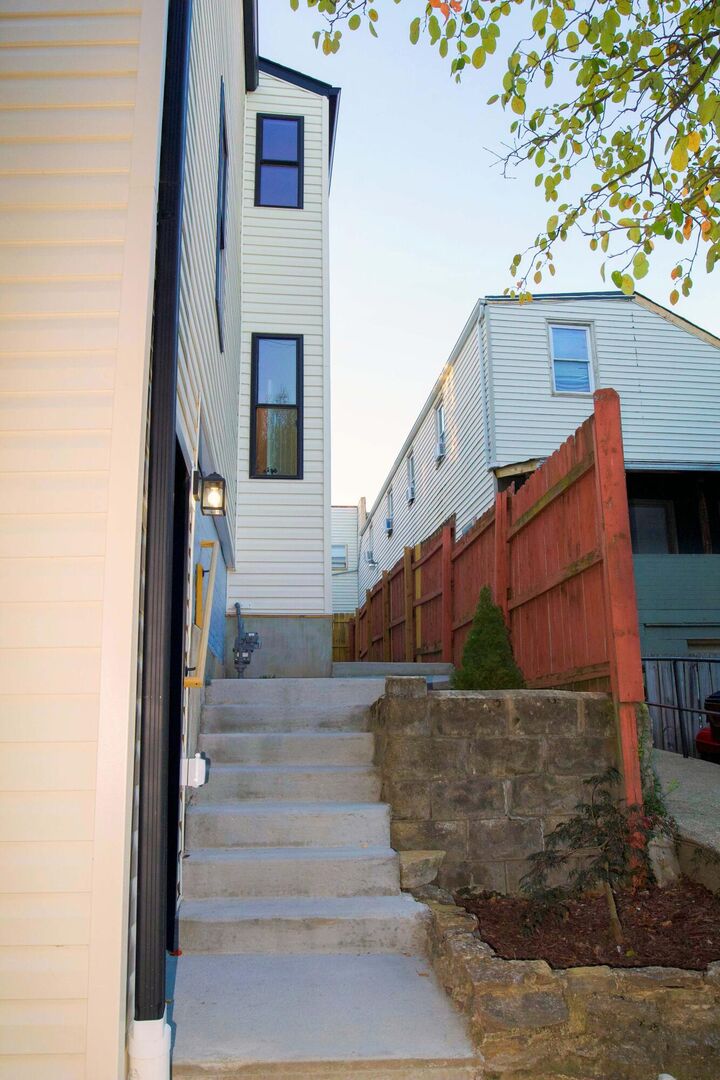 Property Photo:  646 W 11th Street  KY 41011 