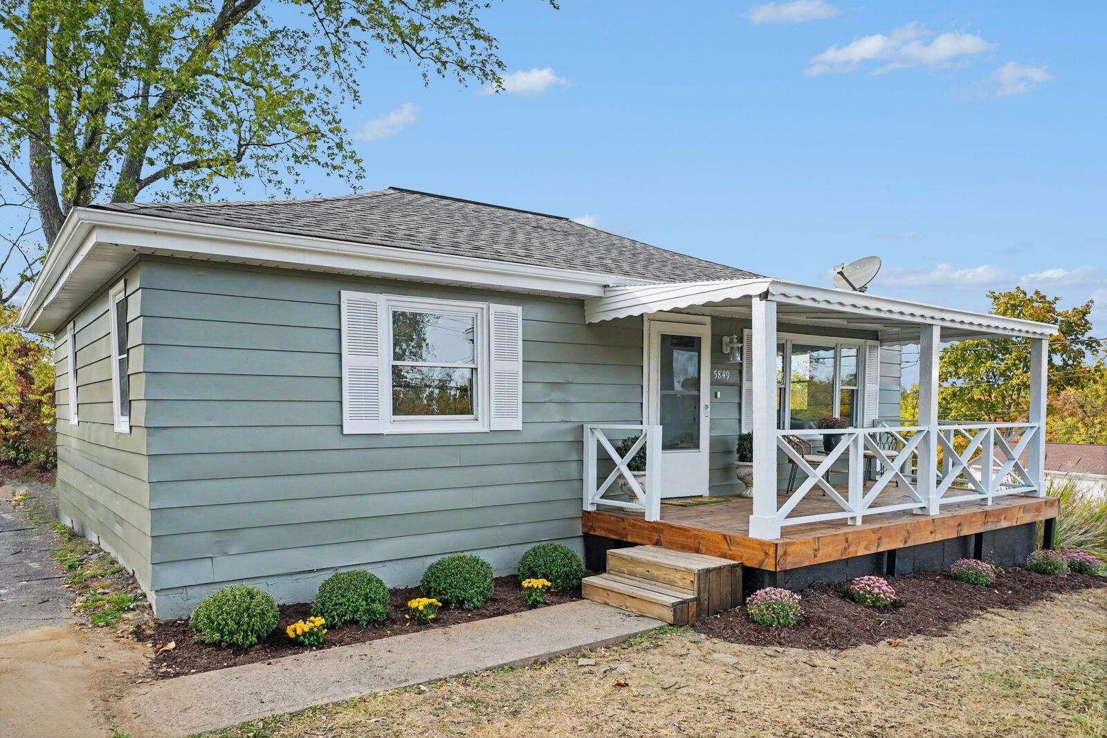 Property Photo:  5849 Garden Road  KY 41042 