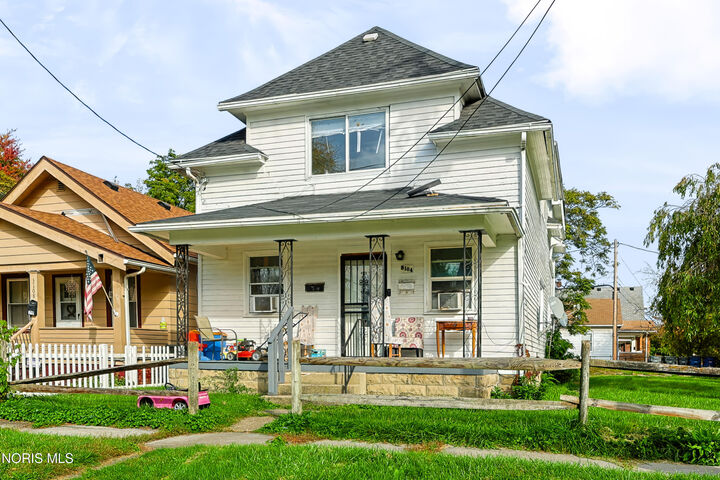 Property Photo: 3104 Franklin Avenue OH 43608