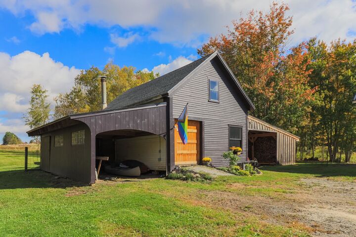 Property Photo:  85 White Oak Road  NH 03225 