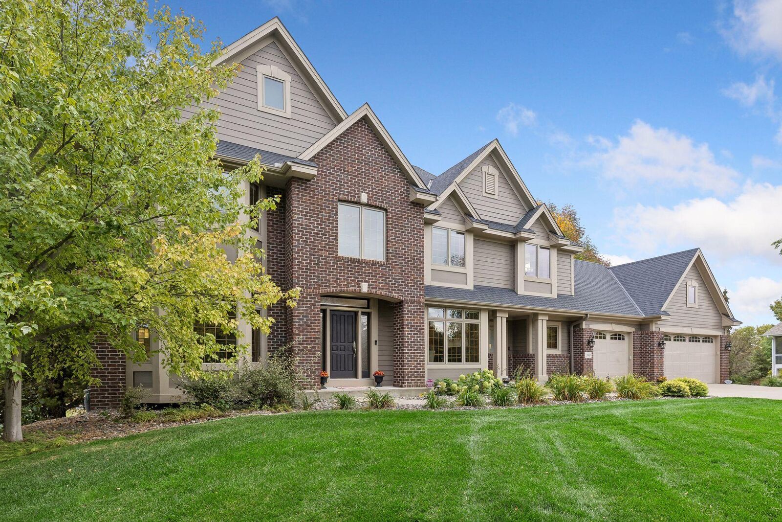 Property Photo:  390 Lythrum Lane  MN 55340 