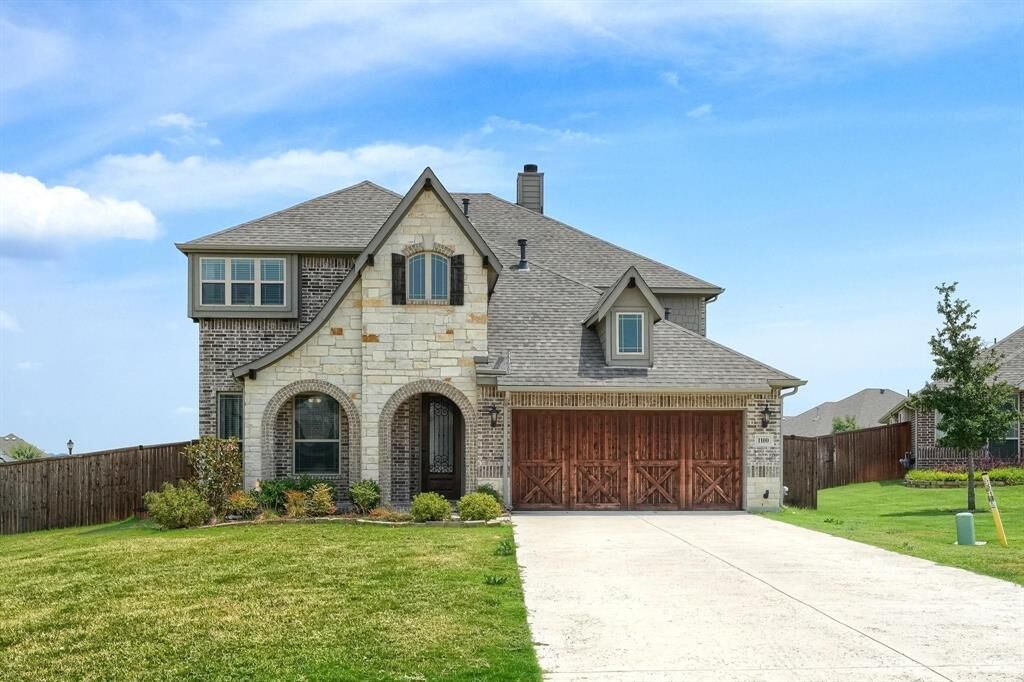 Property Photo:  1100 Misty Ridge Drive  TX 76247 