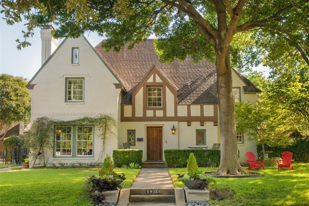 Property Photo:  6826 Lakeshore Drive  TX 75214 