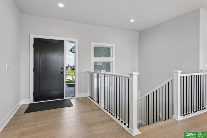 Property Photo:  11714 S 124th Avenue  NE 68046 