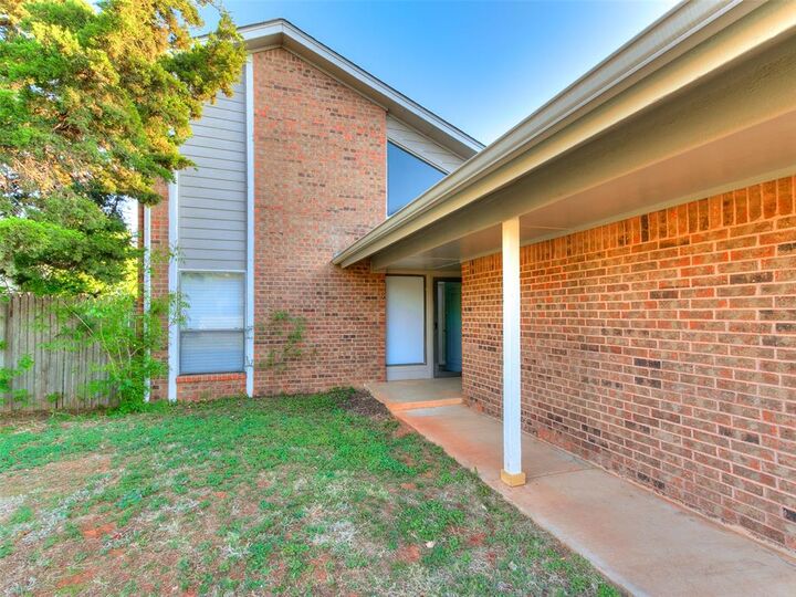 Property Photo:  6713 Bayberry Drive  OK 73162 