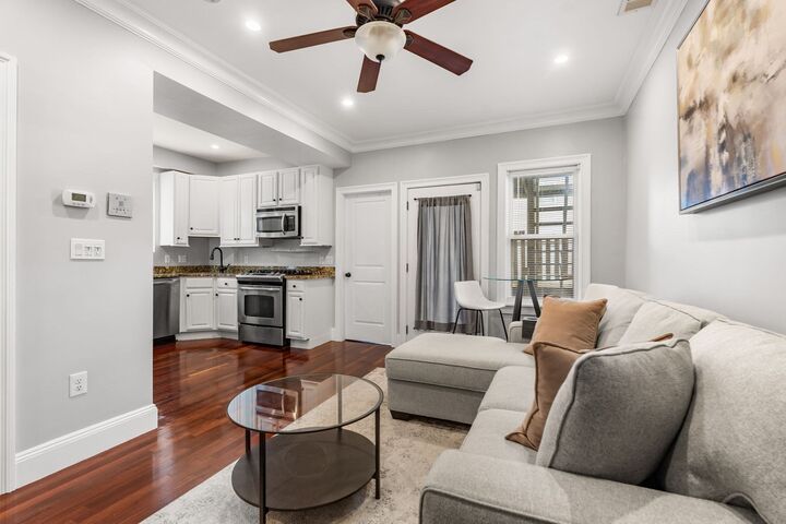 Property Photo:  26 Vinton Street 2  MA 02127 